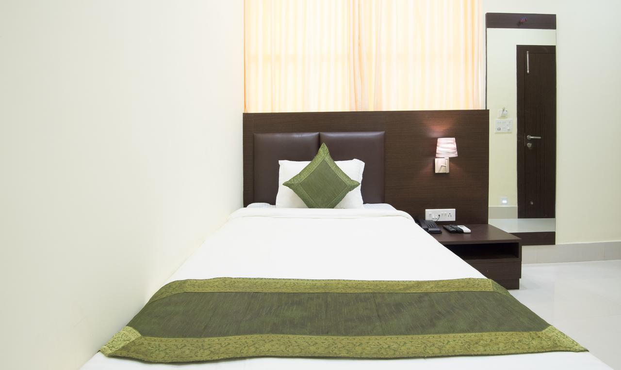 ทรีโบ เทรนด์ คิงส์ คอร์ต Hotel บูบันเนสชวาร์ ภายนอก รูปภาพ