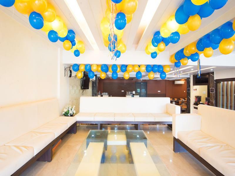 ทรีโบ เทรนด์ คิงส์ คอร์ต Hotel บูบันเนสชวาร์ ภายนอก รูปภาพ