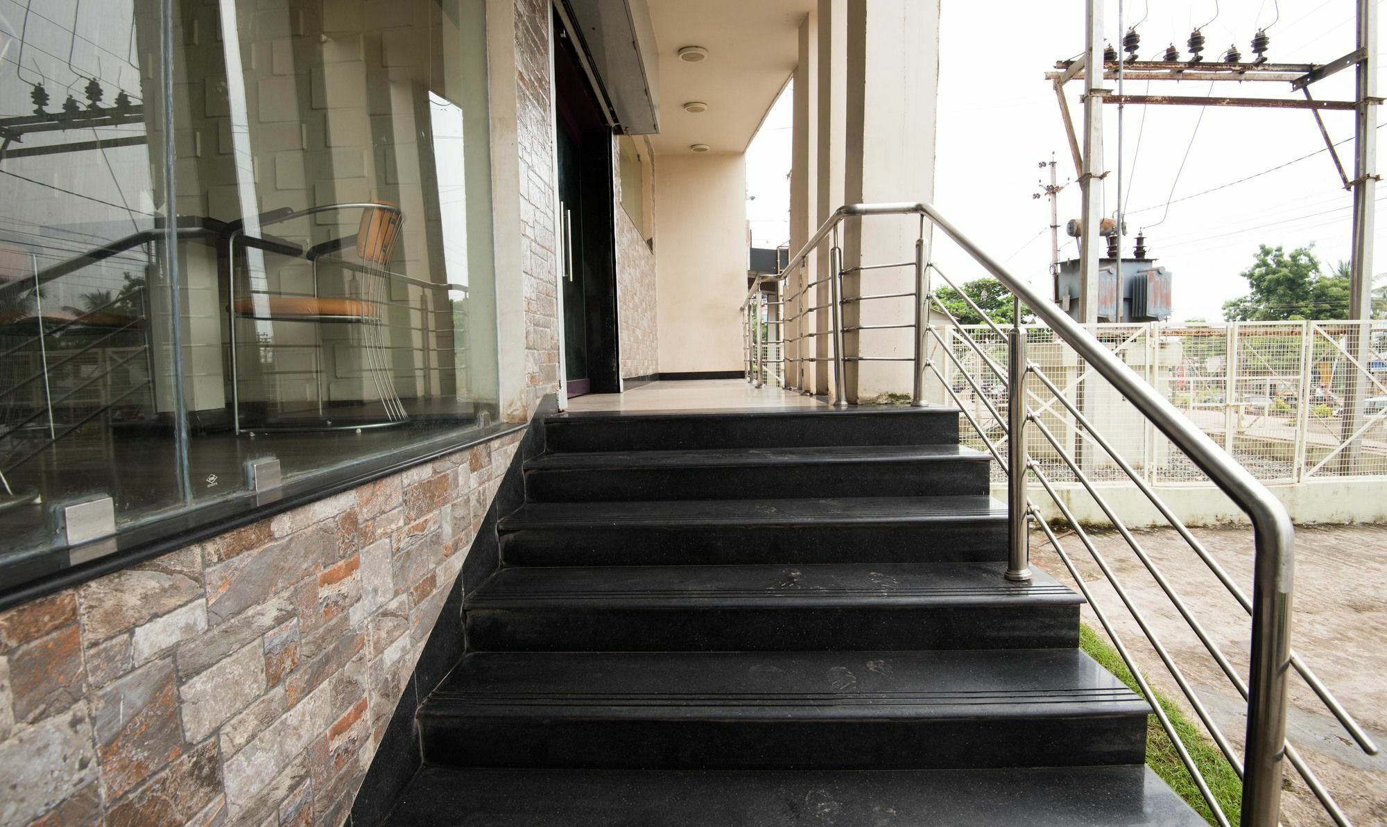 ทรีโบ เทรนด์ คิงส์ คอร์ต Hotel บูบันเนสชวาร์ ภายนอก รูปภาพ