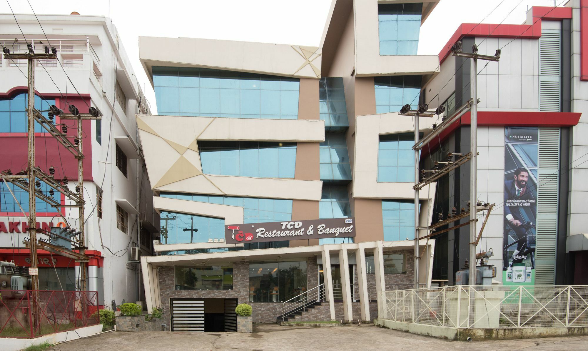 ทรีโบ เทรนด์ คิงส์ คอร์ต Hotel บูบันเนสชวาร์ ภายนอก รูปภาพ