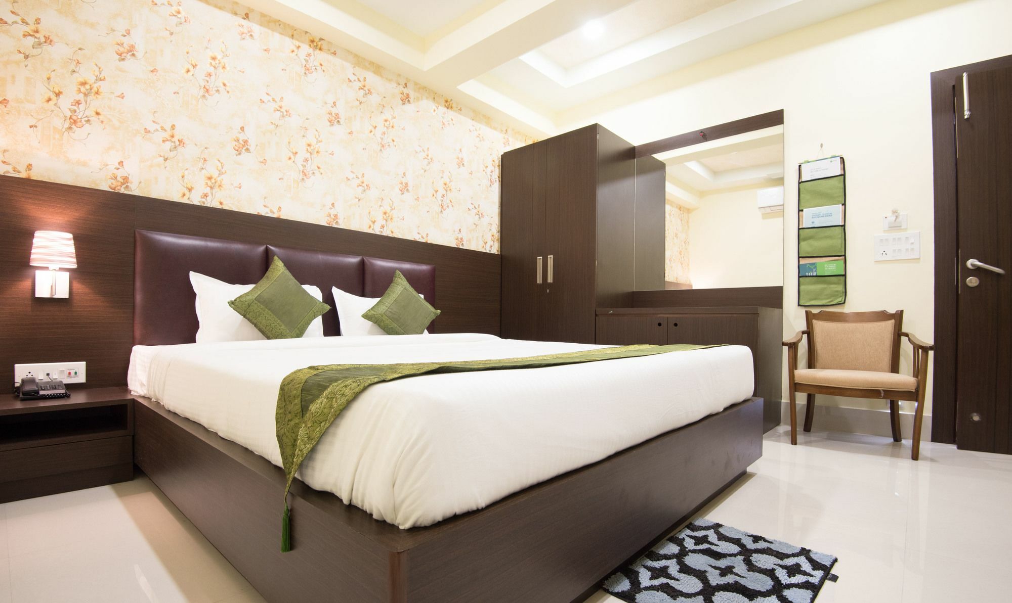 ทรีโบ เทรนด์ คิงส์ คอร์ต Hotel บูบันเนสชวาร์ ภายนอก รูปภาพ
